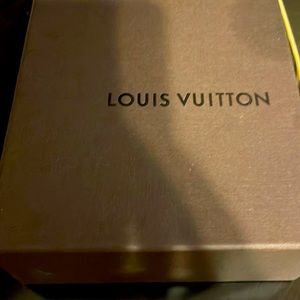 LV belt- size 46 in